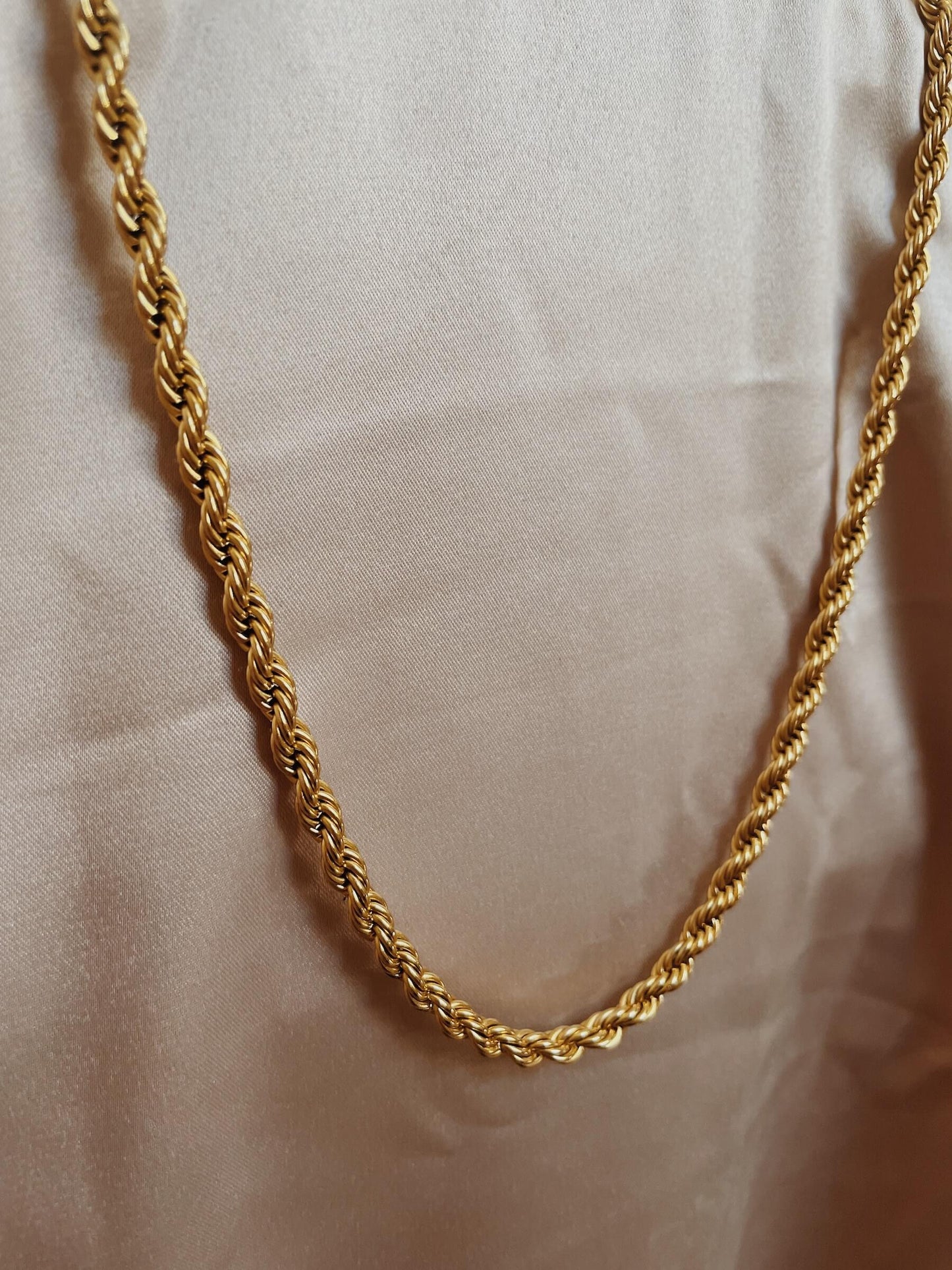 Horizon Necklace